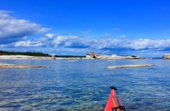 4 days sea kayaking and glamping in the center of the Mingan archipelago